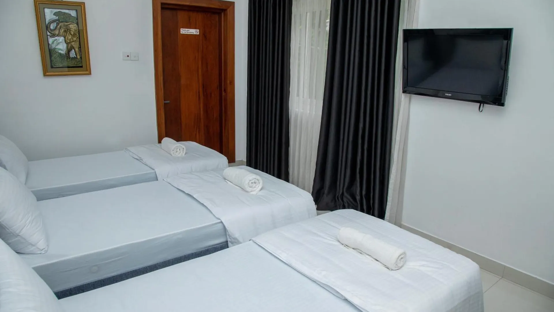 Funk Bunks - By The Lake Kandy Sri Lanka